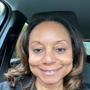 Meet your Posher, Sharonne